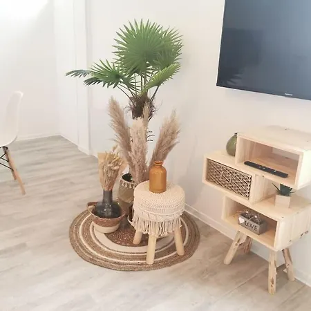 Le Trekking *studio 30m²*wifi*parking Prive*calme Apartment